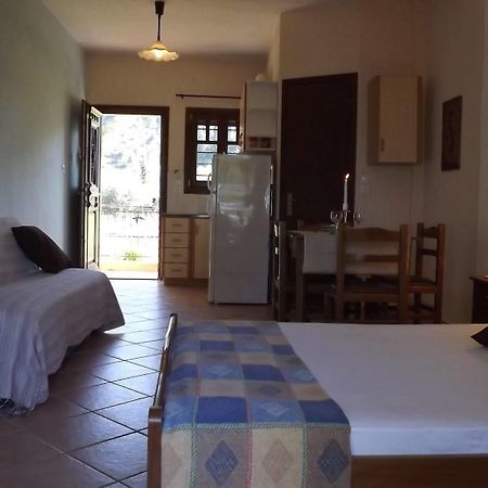 Pefka Studios & Apartments Chalkidiki ภายนอก รูปภาพ